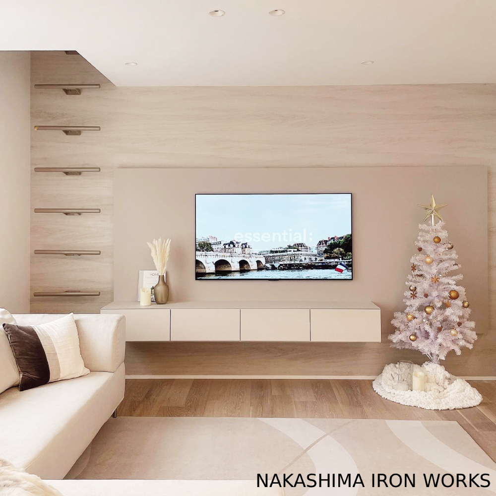 スッキリデザインのロフトハシゴ