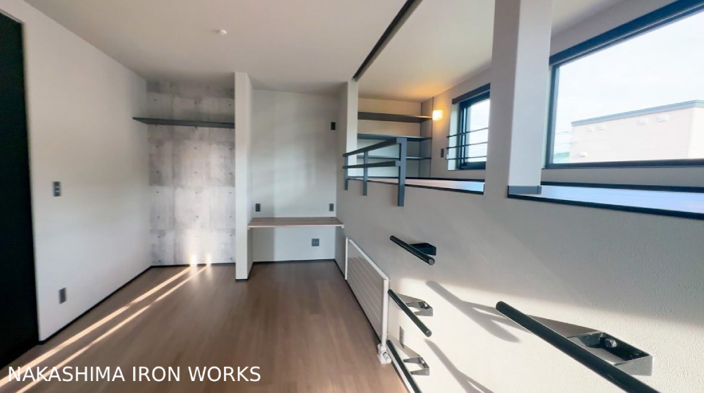 エルエルスーパーは本数を変えるだけで、ちょっとした小上りにも使えます。