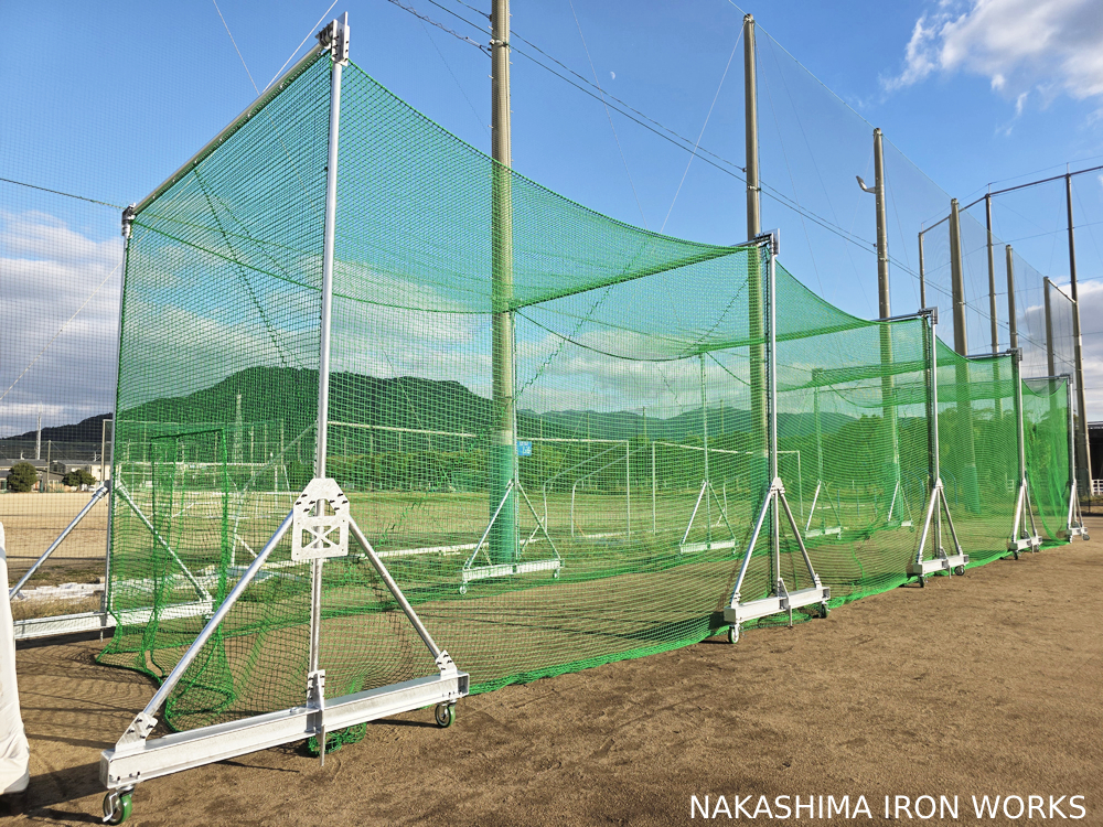 5連結の鳥かご型バッティングゲージ