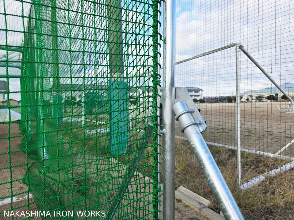 丁寧な網の編み込み
