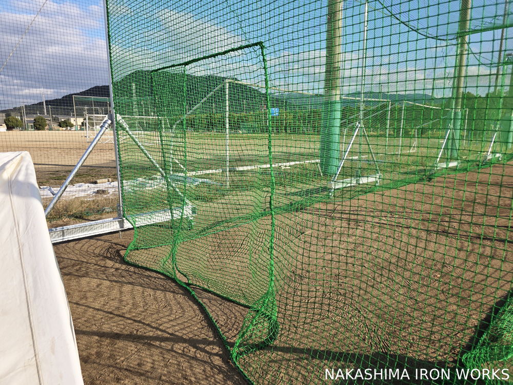 鳥かご型バッティングゲージの唯一の出入口