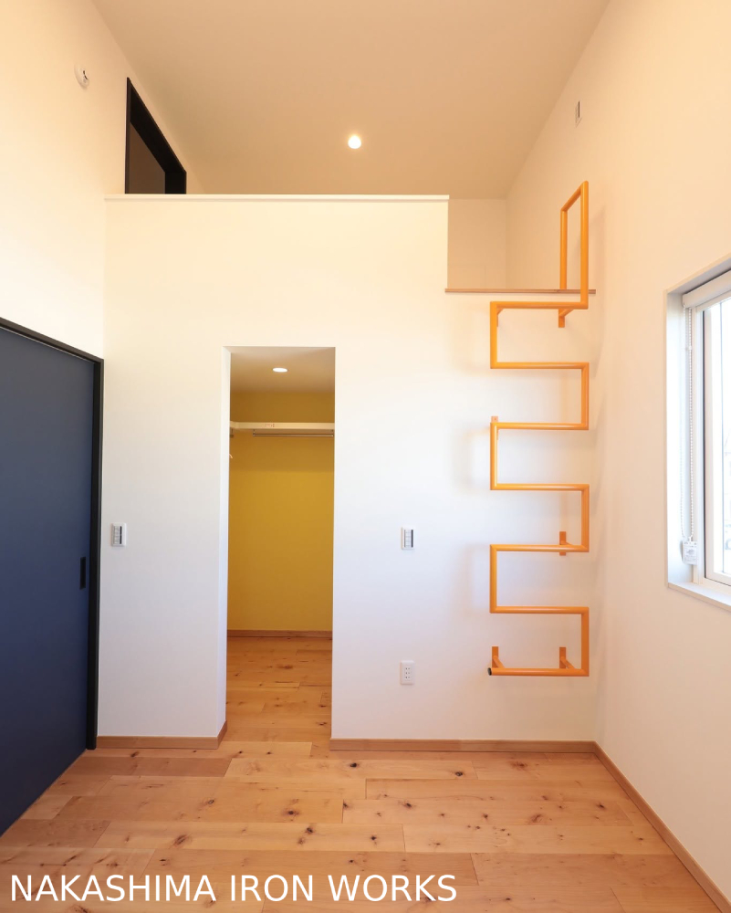 掴み代付きのヒトフデハシゴ