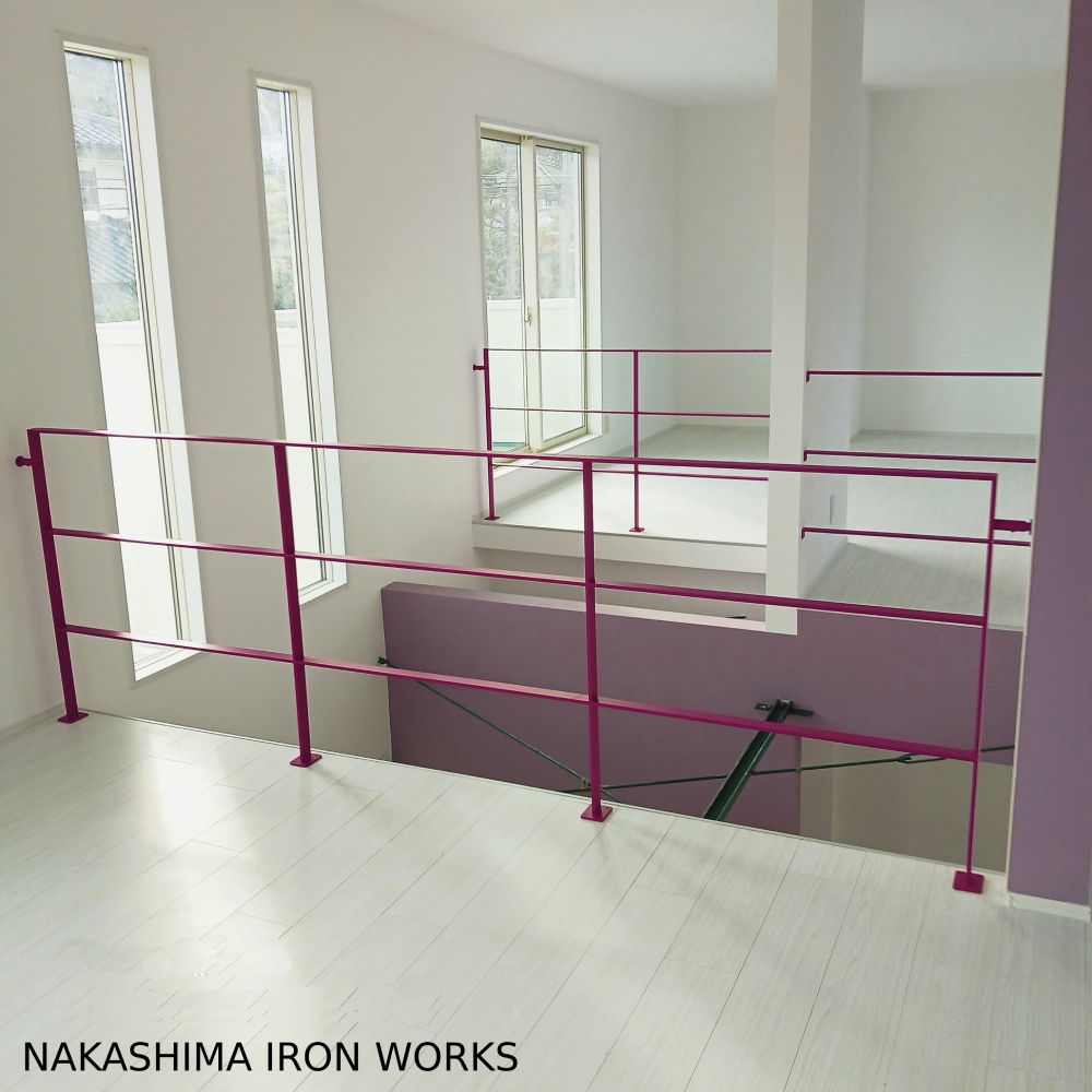 吹抜けのアイアン手すり